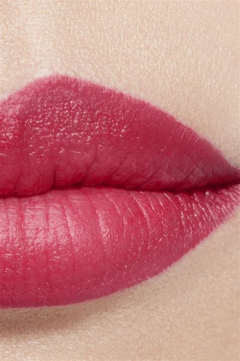 Chanel Rouge Allure Velvet Luminous Matte Lip Colour in 